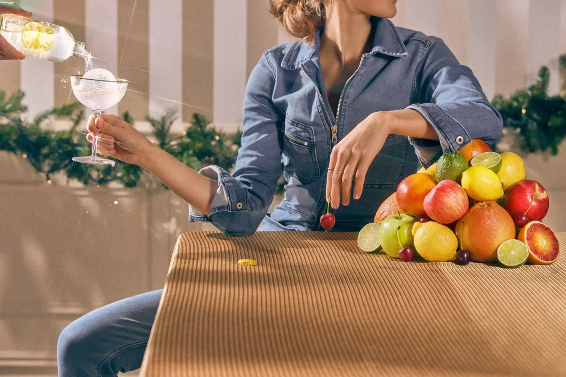 BETTY BUZZ  - Holiday Campaign