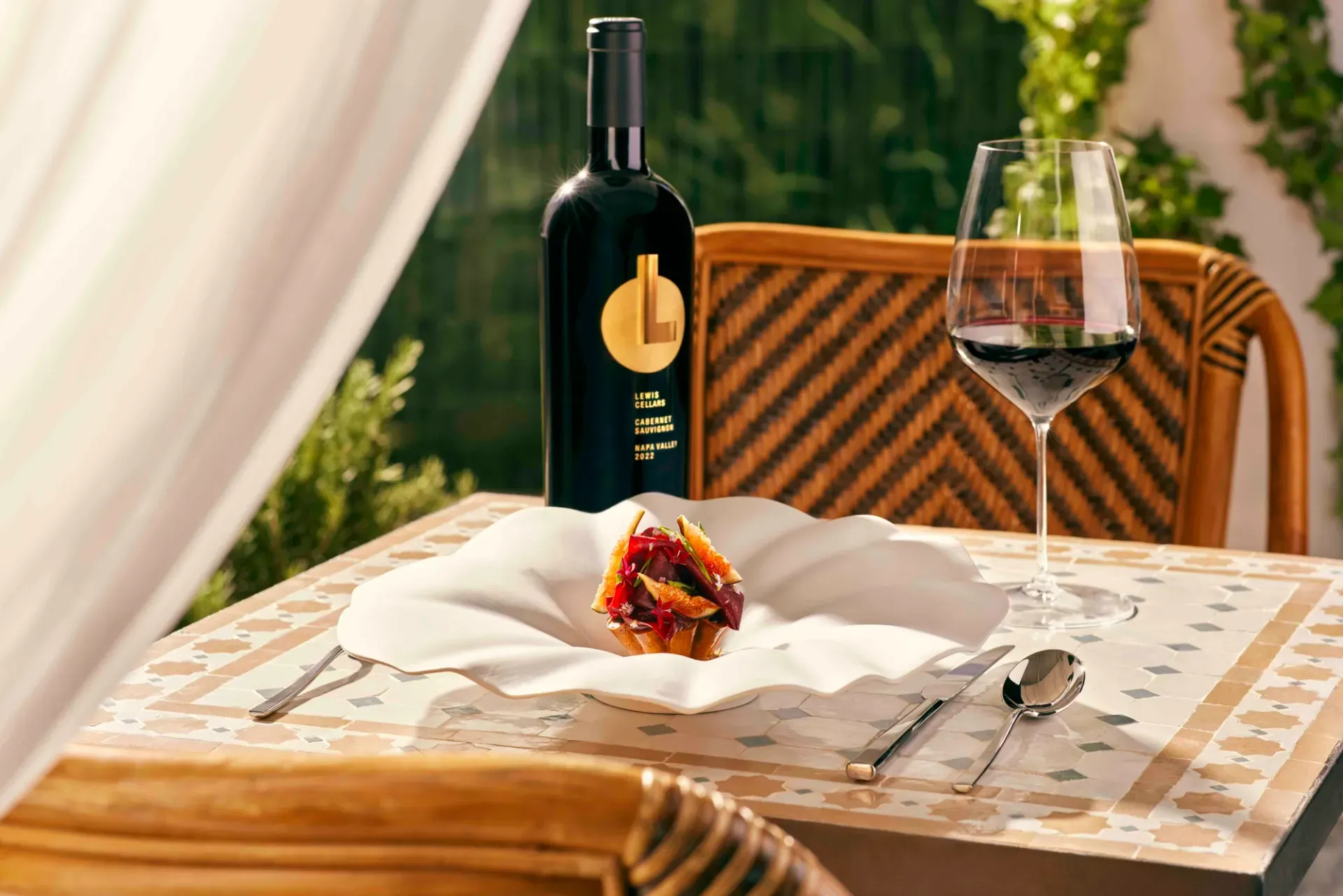 LEWIS CELLARS - Brand Identity Content Launch