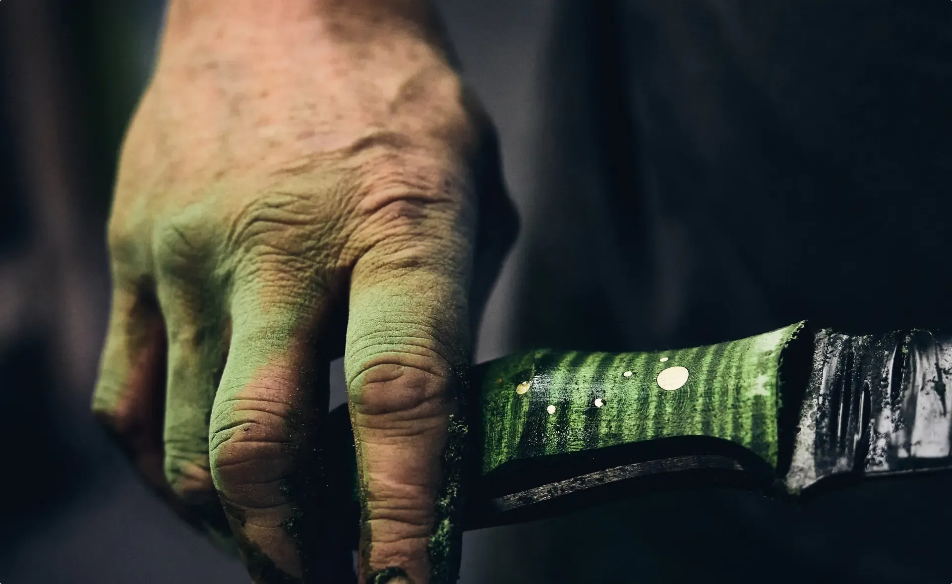 Ryan Smith - NEILIELSON KNIVES SON KNIVES