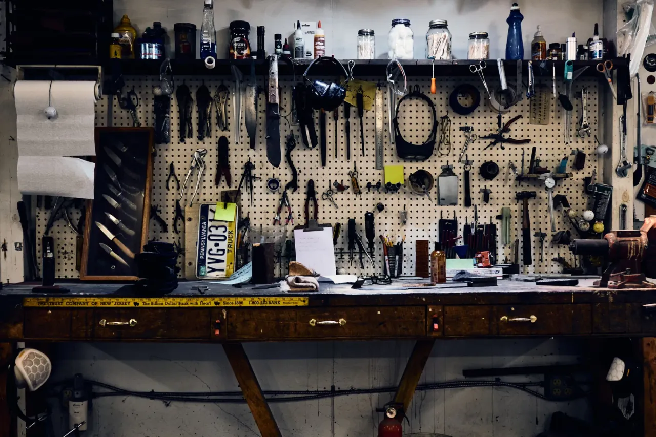 NEILIELSON KNIVES SON KNIVES