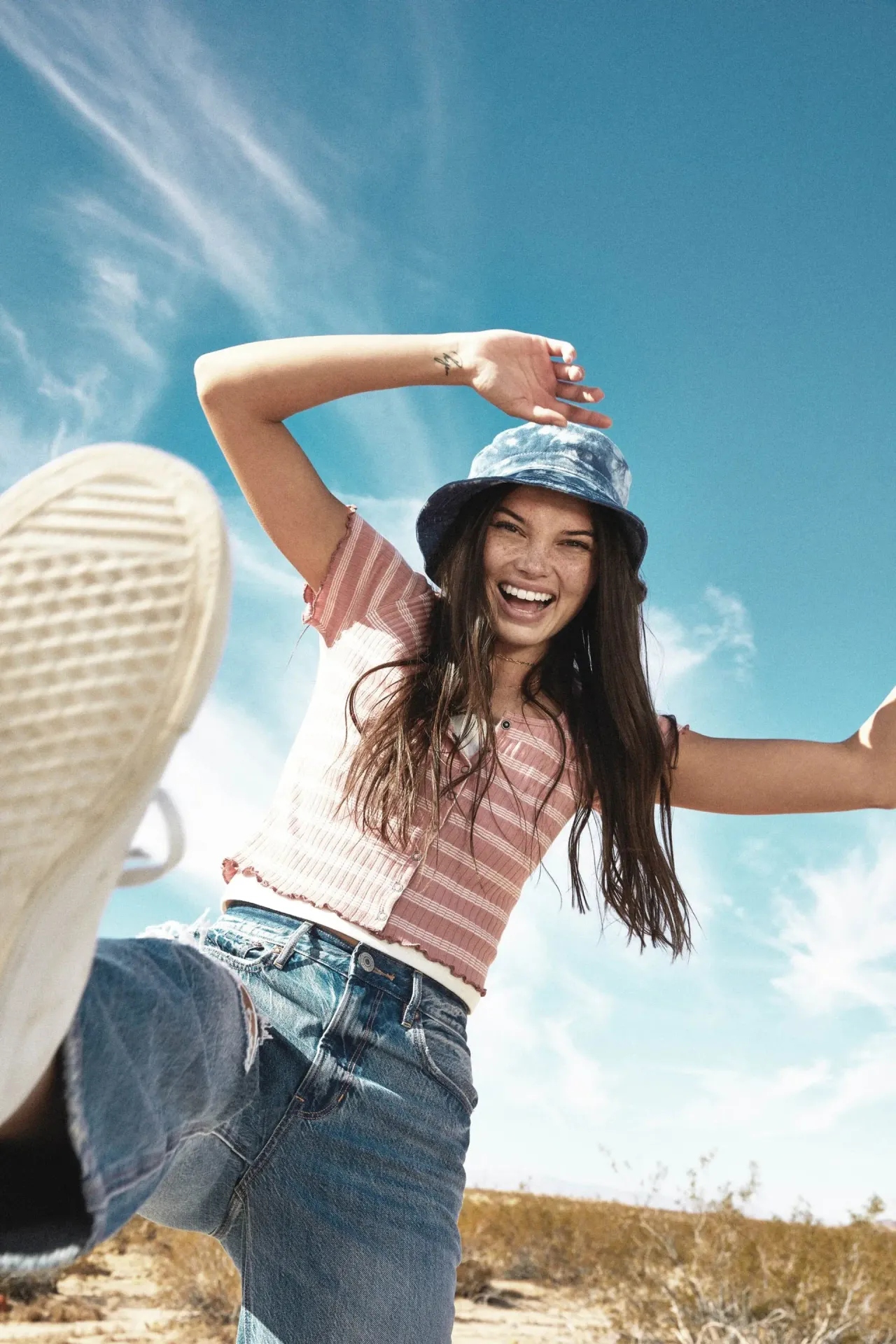 AMERICAN EAGLE